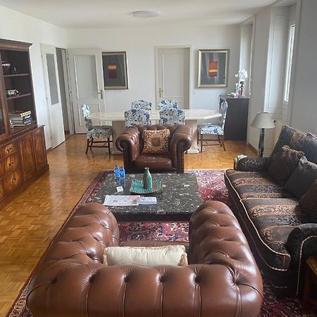 Geneve, Plein Centre,Belle Vue Lac, Splendide Et Grand Appartement Luaran gambar