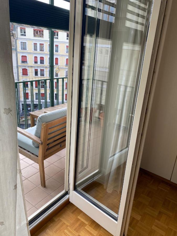 Geneve, Plein Centre,Belle Vue Lac, Splendide Et Grand Appartement Luaran gambar