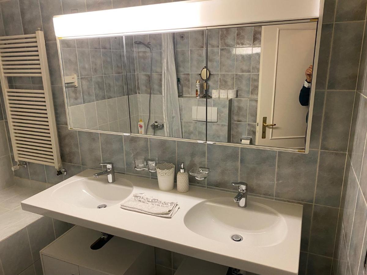 Geneve, Plein Centre,Belle Vue Lac, Splendide Et Grand Appartement Luaran gambar